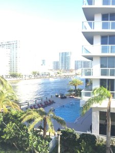 Alquiler de apartamento en Beachwalk 2202