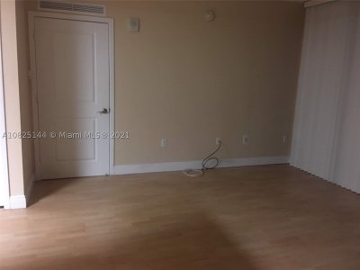 Comprar apartamento no Sail at Brickell 1507