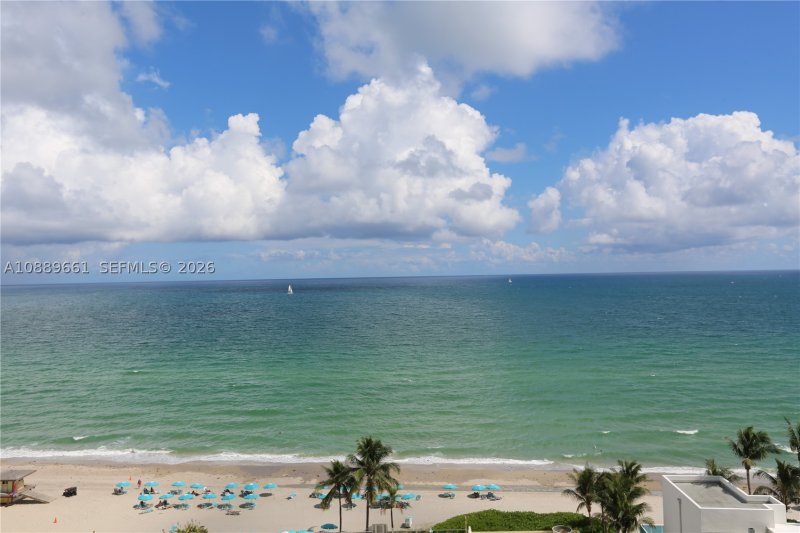 Alquiler de apartamento en The Wave Condo 1224 (Availa