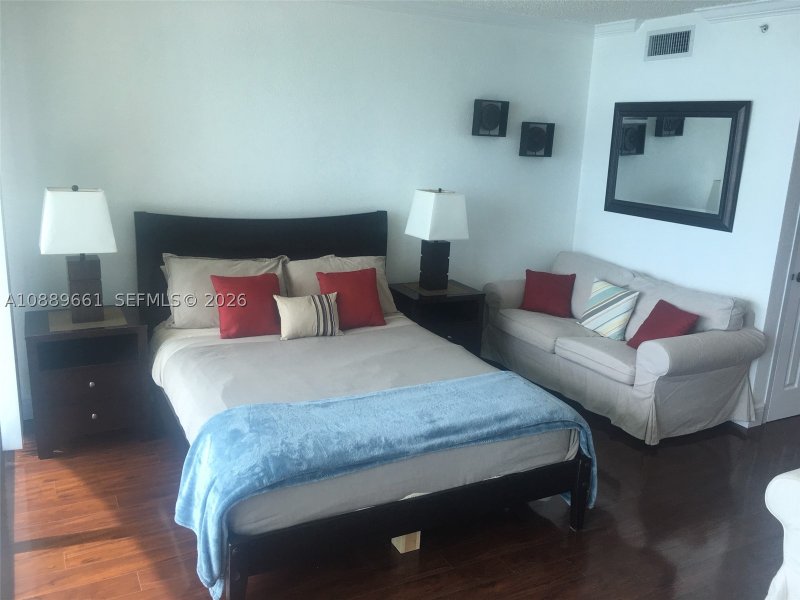 Alquiler de apartamento en The Wave Condo 1224 (Availa