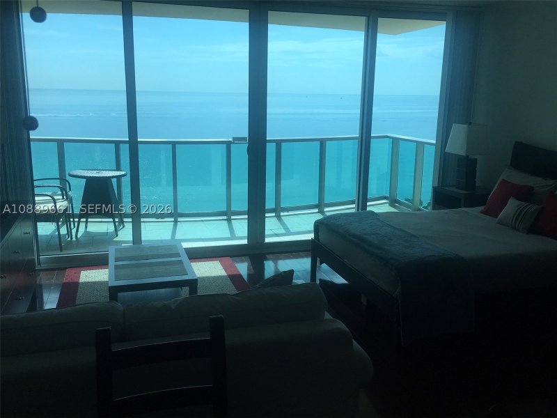 Alquiler de apartamento en The Wave Condo 1224 (Availa
