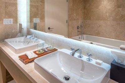 Aluguel de apartamento no 1 Hotel & Homes South Beach 915