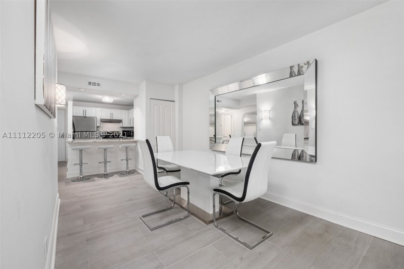 Alquiler de apartamento en Roney Palace 328