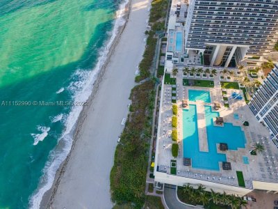 Aluguel de apartamento no Beach Club Two 4710