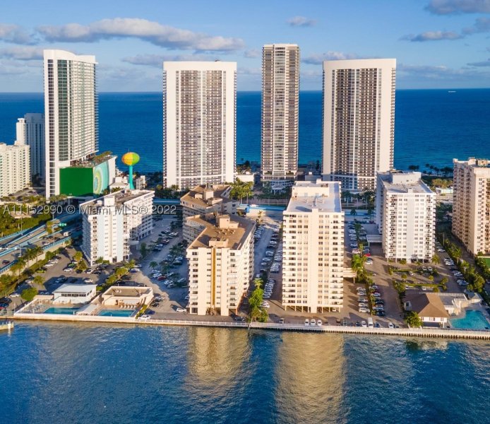 Alquiler de apartamento en Beach Club Two 4710
