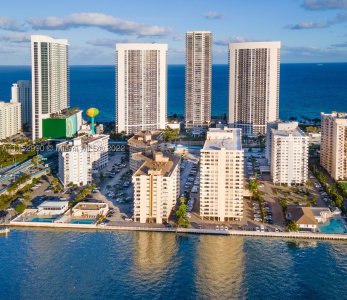 Aluguel de apartamento no Beach Club Two 4710