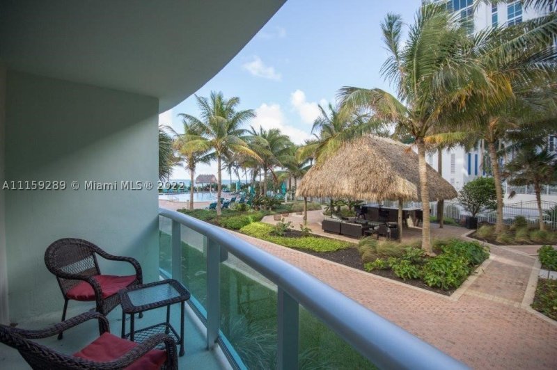 Condo for sale at Tides Hollywood Beach 1H