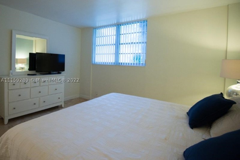 Condo for sale at Tides Hollywood Beach 1H