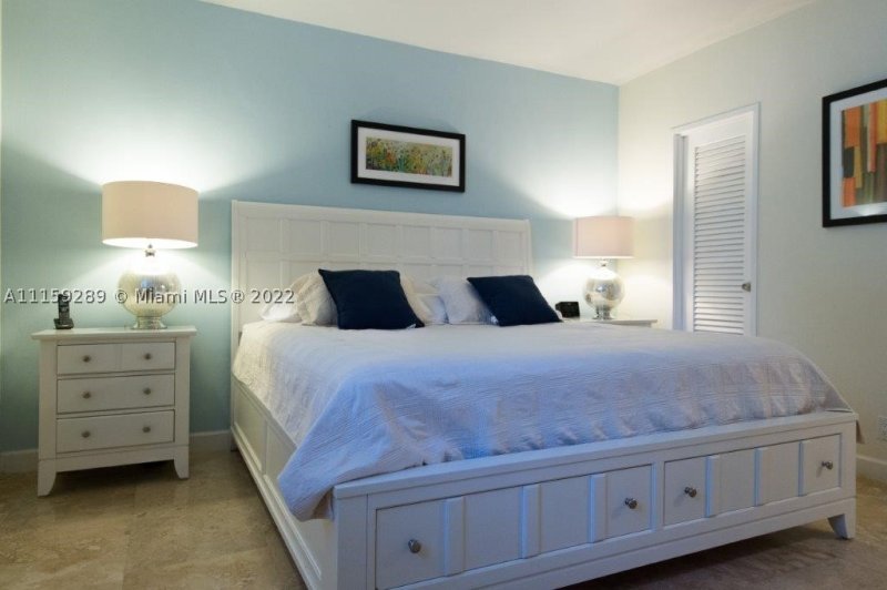Condo for sale at Tides Hollywood Beach 1H