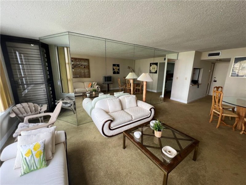 Apartment for rent at Brickell Shores 606