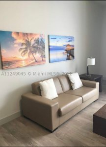 Comprar apartamento no Costa Hollywood N323
