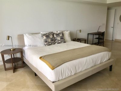 Aluguel de apartamento no Beach Club Two 1706