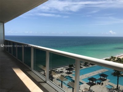 Aluguel de apartamento no Beach Club Two 1706