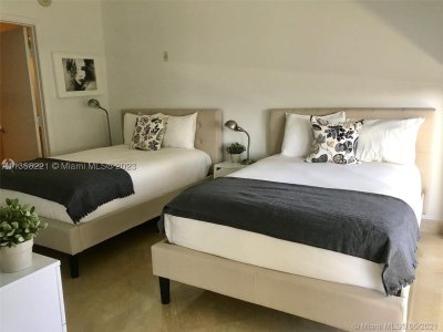 Aluguel de apartamento no Beach Club Two 1706