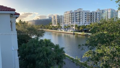 Aluguel de apartamento no Village by the Bay 13404