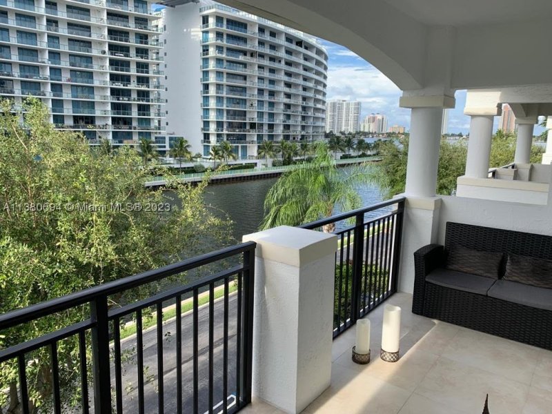 Alquiler de apartamento en Village by the Bay 13404