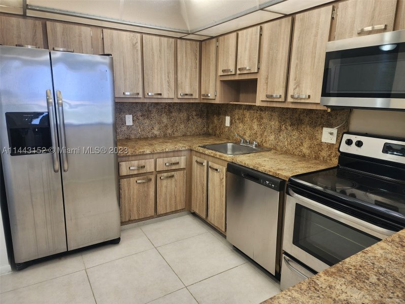 Condo for sale at Sailboat Cay 1513