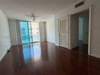 Comprar apartamento en The Waverly At Surfside 1023