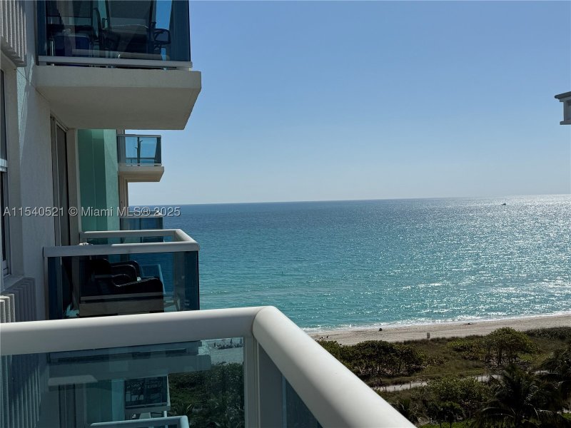 Comprar apartamento en The Waverly At Surfside 1023
