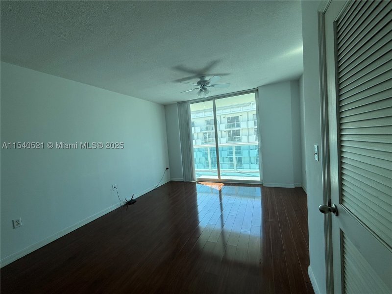 Comprar apartamento en The Waverly At Surfside 1023