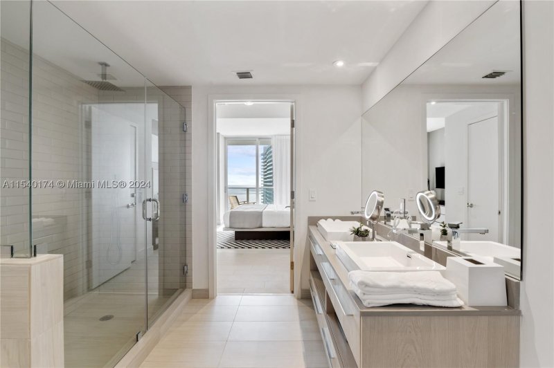 Condo for sale at Hyde Beach House R703