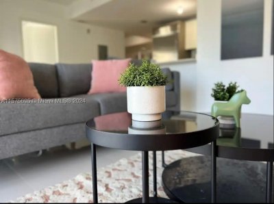 Comprar apartamento no Brickell House Condo 3400