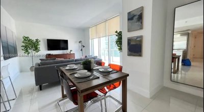 Comprar apartamento no Brickell House Condo 3400