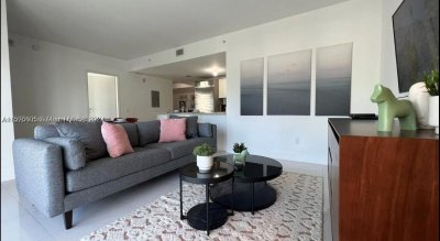 Comprar apartamento no Brickell House Condo 3400