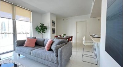 Comprar apartamento no Brickell House Condo 3400