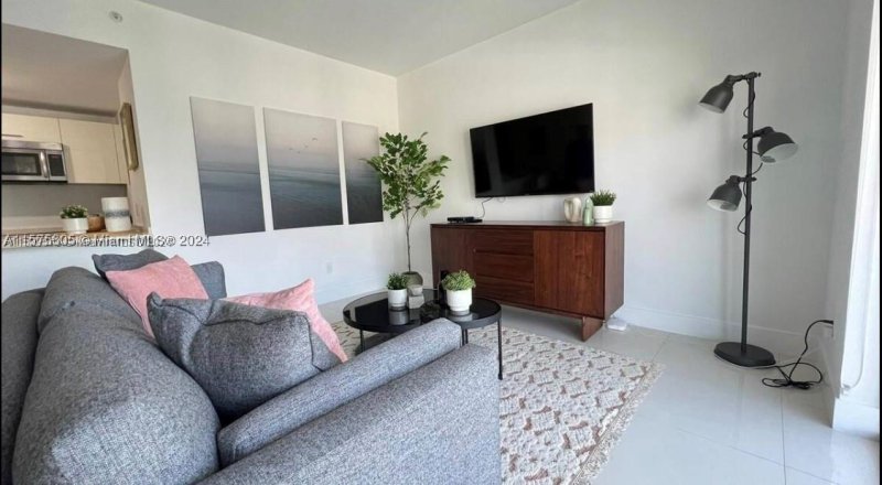 Condo for sale at Brickell House Condo 3400