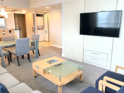 Comprar apartamento en M Resort Residences 1907