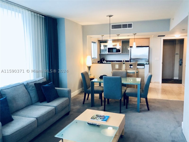 Comprar apartamento en M Resort Residences 1907