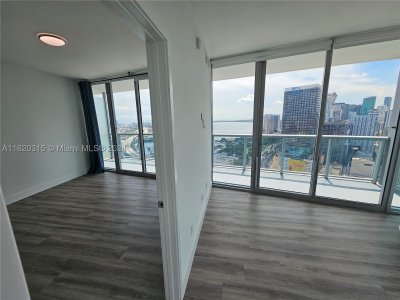 Comprar apartamento no Marina Blue 4001