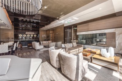 Comprar apartamento no Mansions at Acqualina 1802