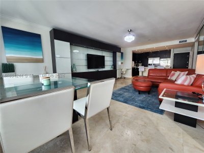 Aluguel de apartamento no Alexander Towers 1409