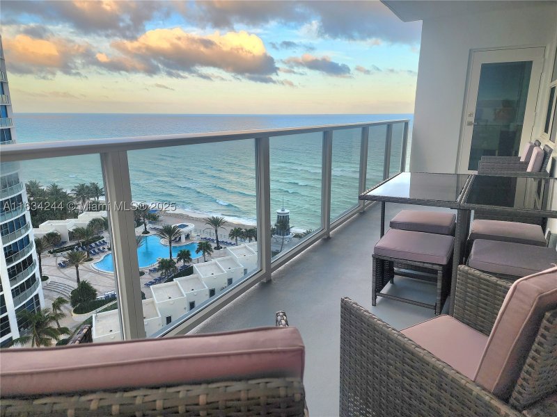 Alquiler de apartamento en Alexander Towers 1409