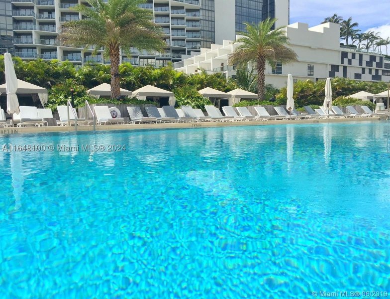 Alquiler de apartamento en Roney Palace 617