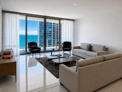 Comprar apartamento no Aston Martin Residences 4604