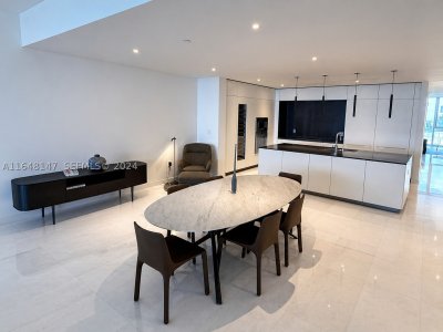 Comprar apartamento no Aston Martin Residences 4604