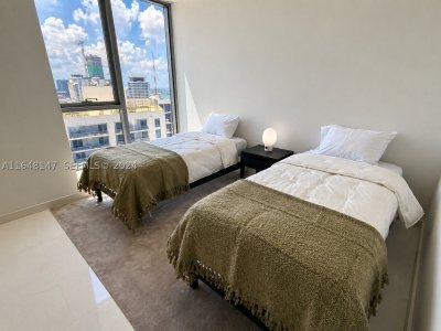 Comprar apartamento no Aston Martin Residences 4604