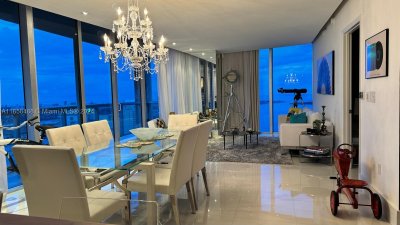 Aluguel de apartamento no Icon Brickell Tower II 4902