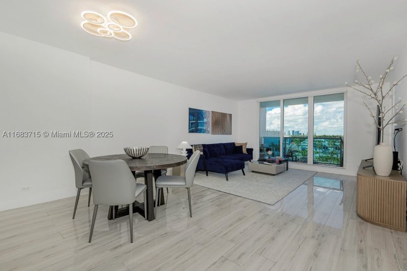 Alquiler de apartamento en Roney Palace 534