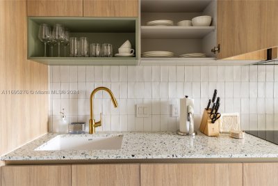 Property photo # 6