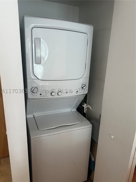 Comprar apartamento en Wind by Neo 1704
