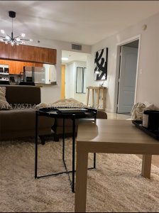 Alquiler de apartamento en The Club At Brickell Bay 3220