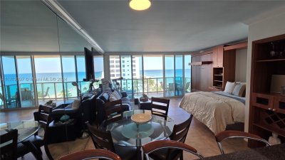 Comprar apartamento en The Wave Condo 809