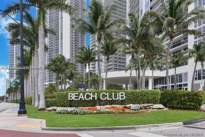 Aluguel de apartamento no Beach Club Two 3208