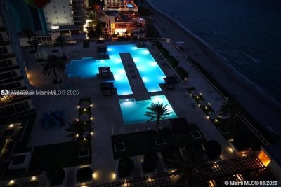 Aluguel de apartamento no Beach Club Two 3208