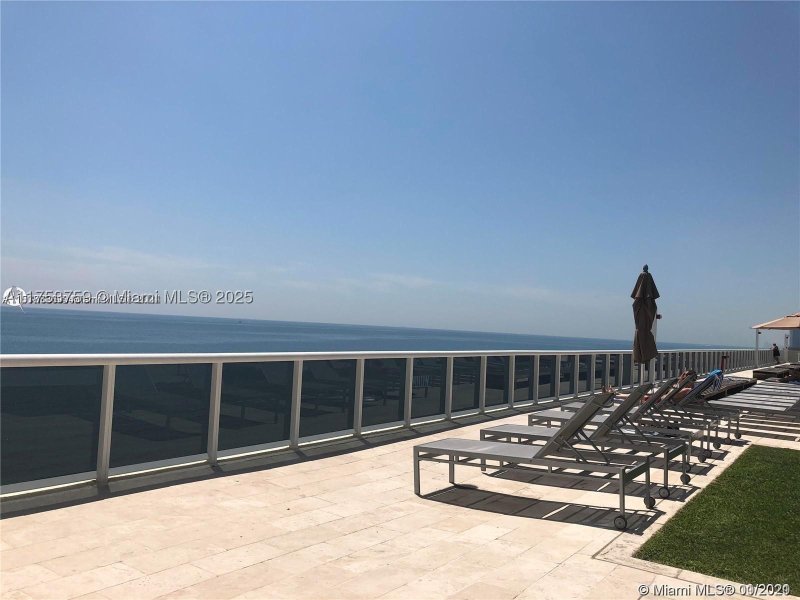 Alquiler de apartamento en Beach Club Two 3208