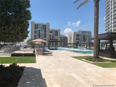 Aluguel de apartamento no Beach Club Two 3208